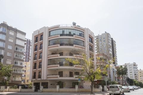 SÜREYYA APARTMANI